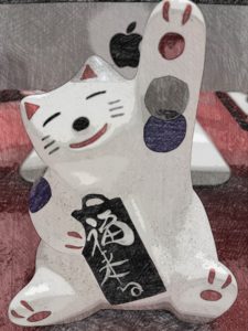 IWAMA INDUSTRIES 岩間のおすゝめ 湯布院の幸運の招き猫